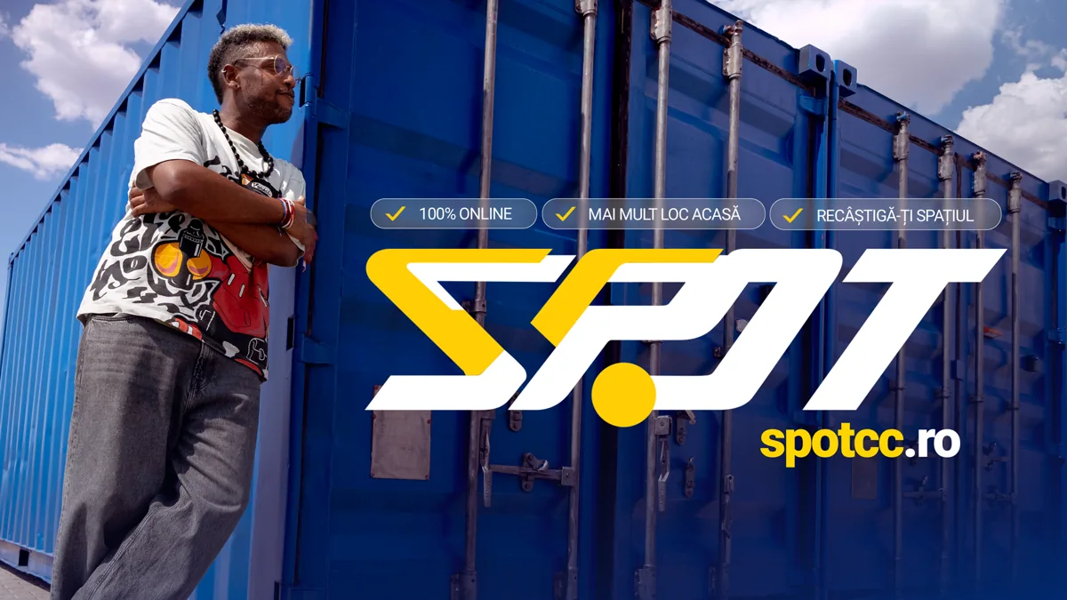 Imagine de prezentare SPOT, cu un client lângă un container albastru